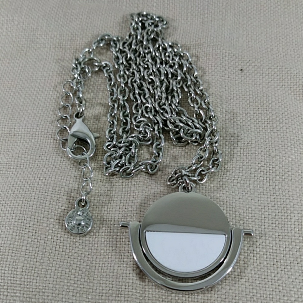 Bauble Bar Necklace